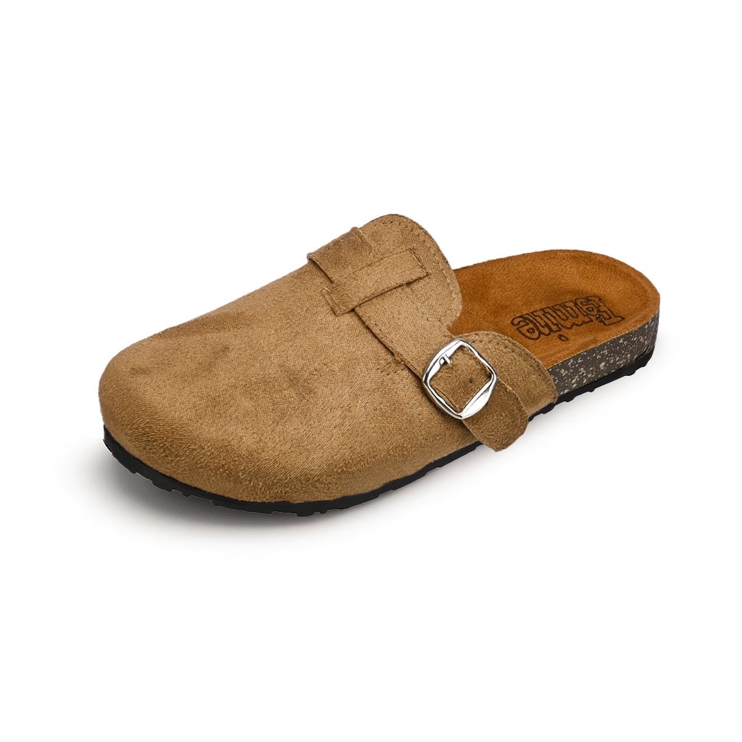 Clogsy hazelnut