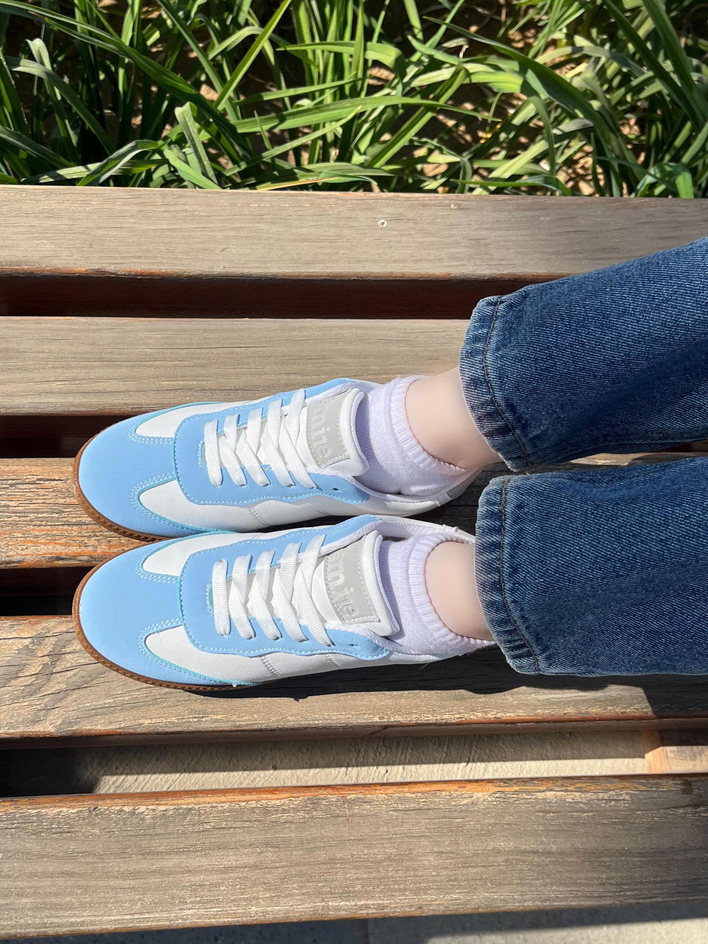Luna Blue