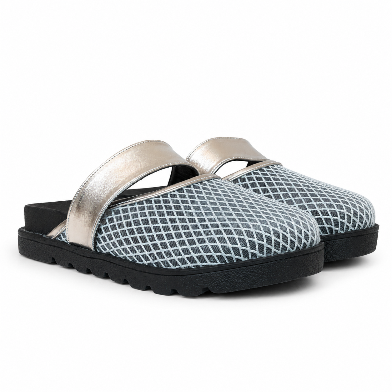 Mesh Clogs White x Silver