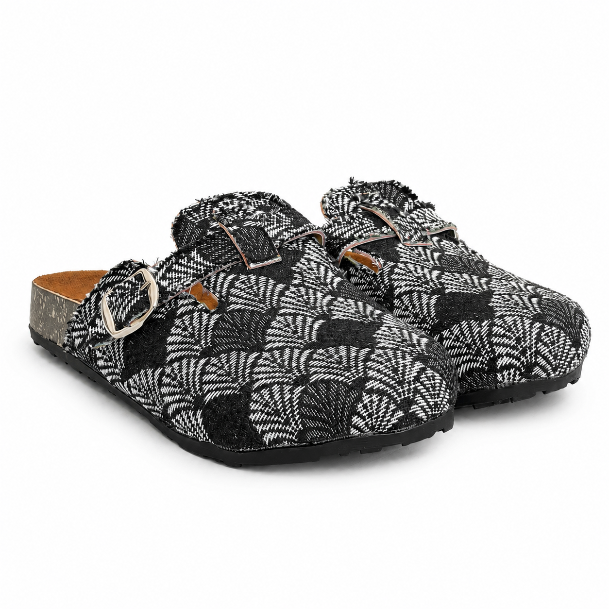 Leaf Black