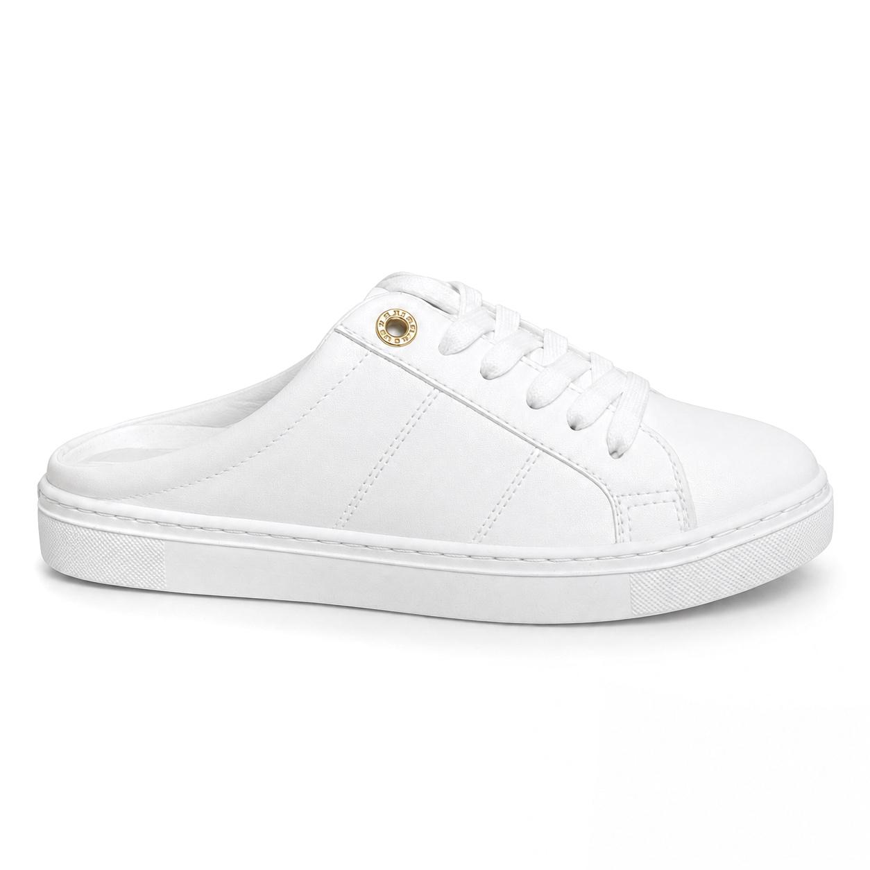 Move White