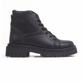 Low Neck Black Boot Chunky